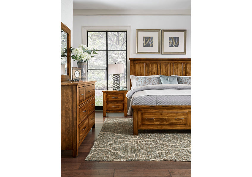 MANSION BED WITH LOW PROFILE FOOTBOARD