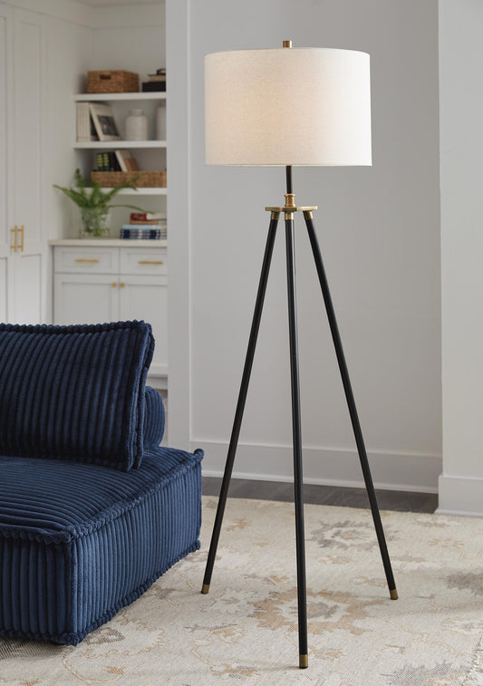 Ashley Express - Cashner Metal Floor Lamp (1/CN)
