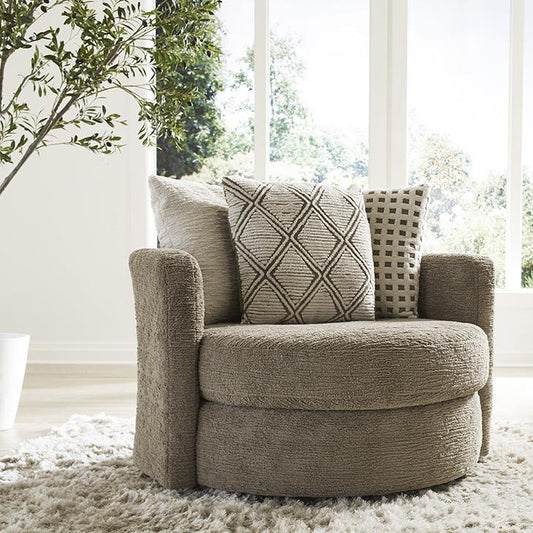 0672 Swivel Accent Chair