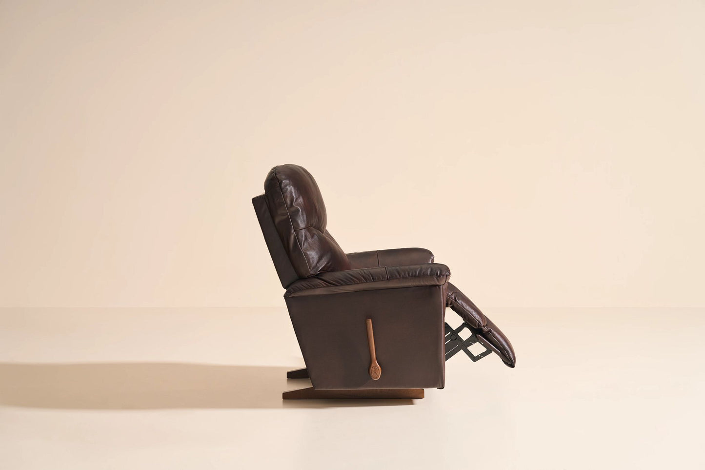 James Leather Recliner — Yellowstone Walnut — view 44