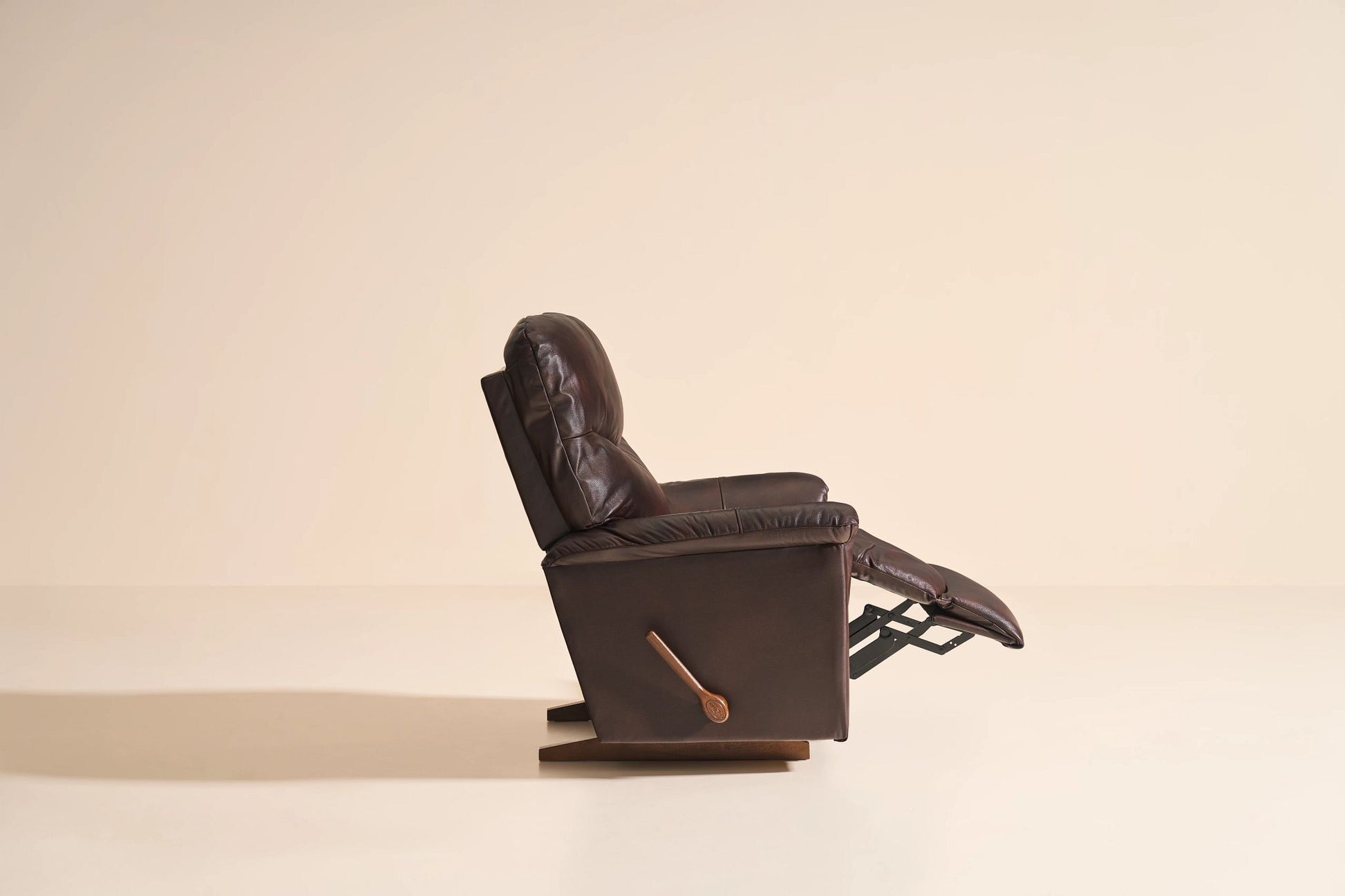 James Leather Recliner — Yellowstone Walnut — view 45