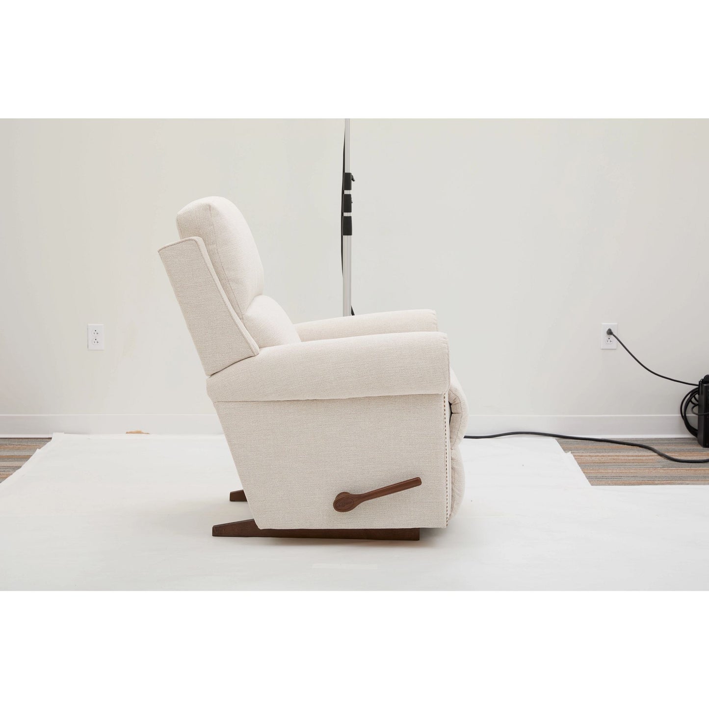 Dutton Recliner — i-Rockport Linen — view 43