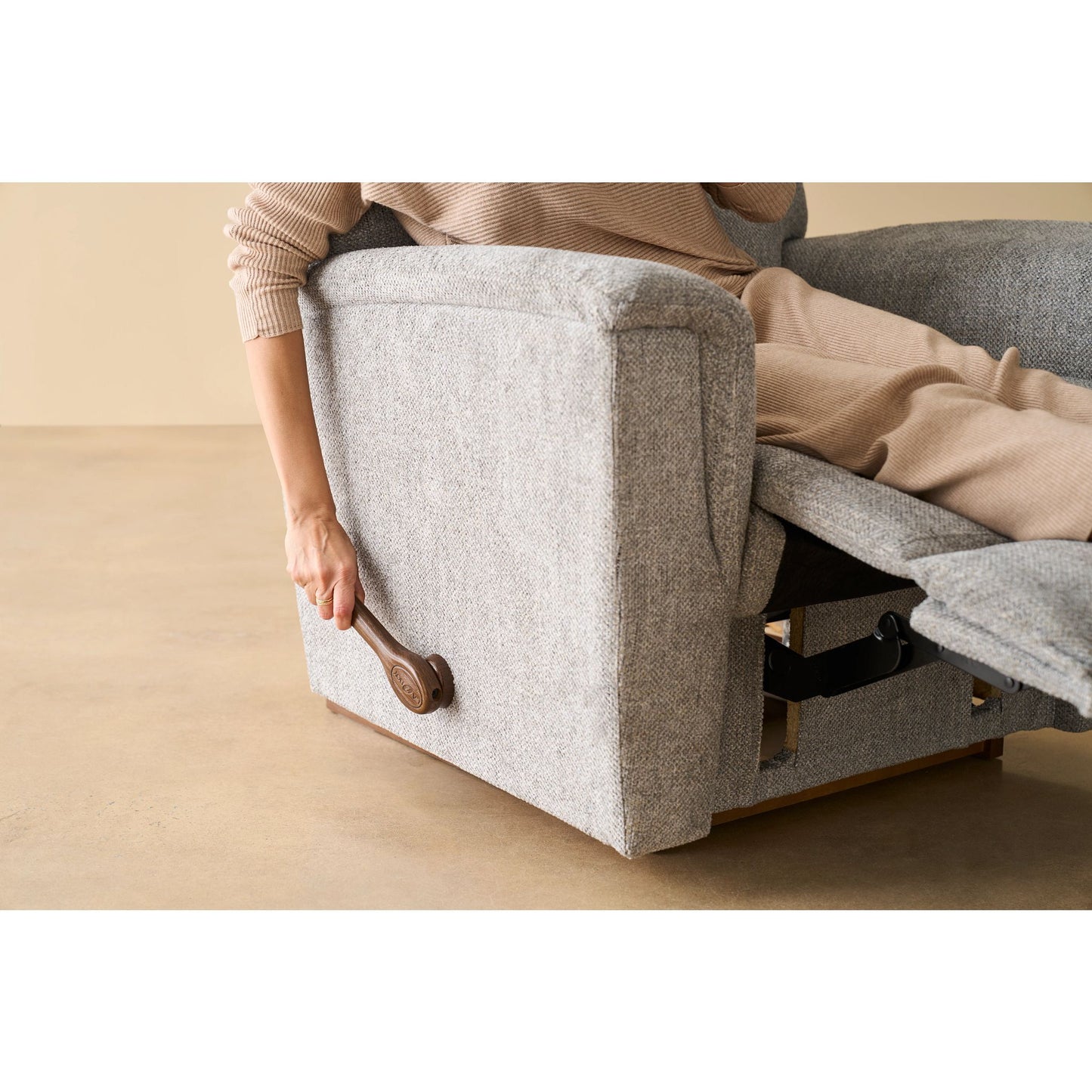 Ava Recliner — Nora Oyster — view 11