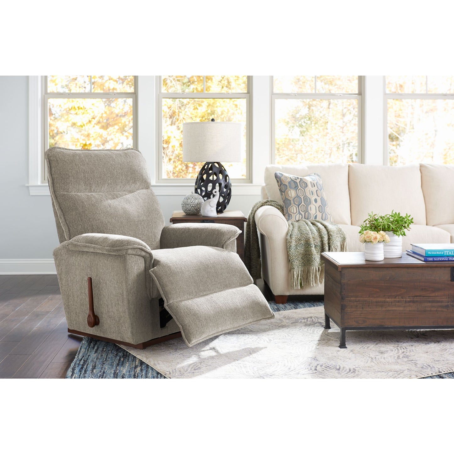 Jay Recliner — i-Halifax Dove — view 93