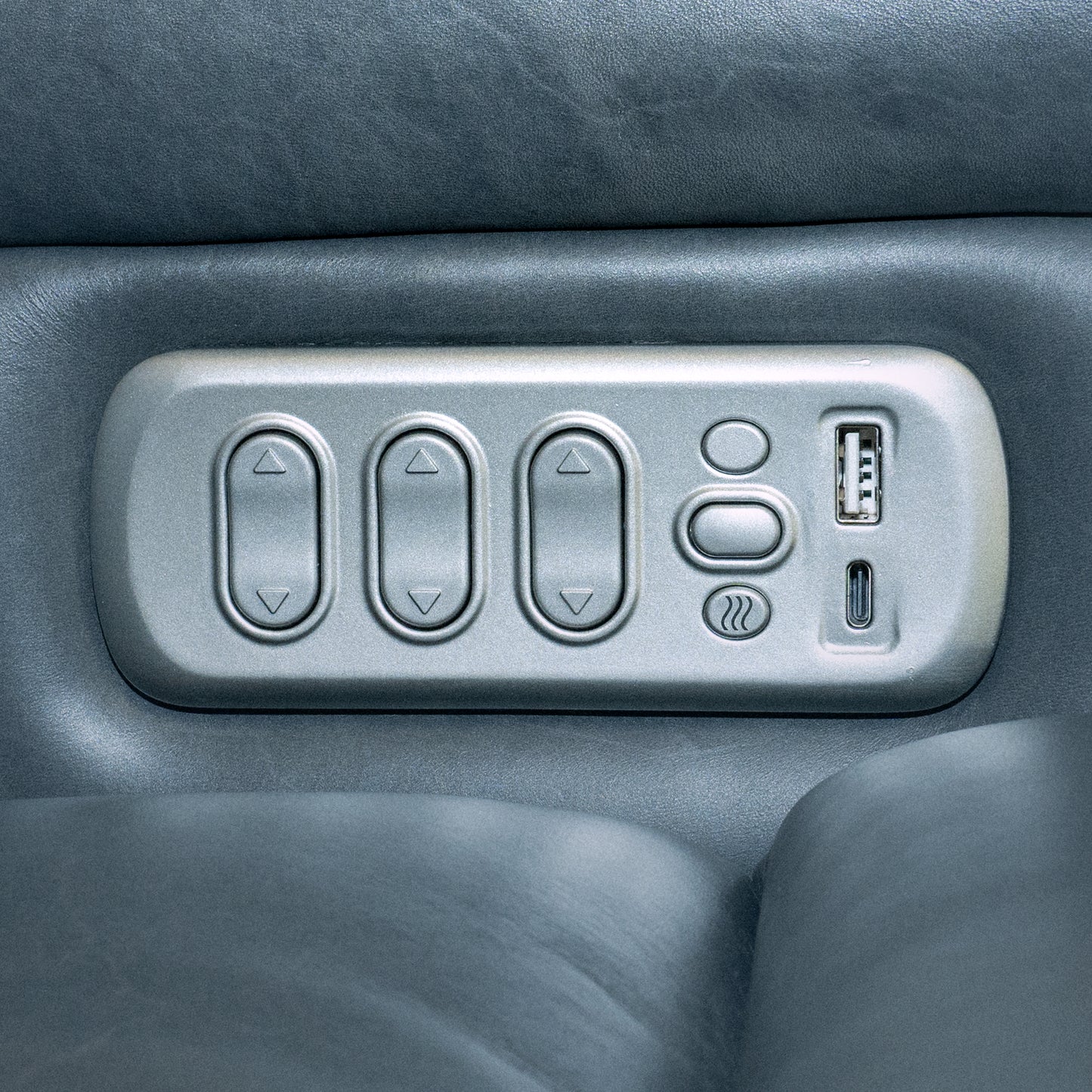 Flexsteel Oasis Power Reclining Sofa with Power Headrests, Lumbar, Heat & Massage