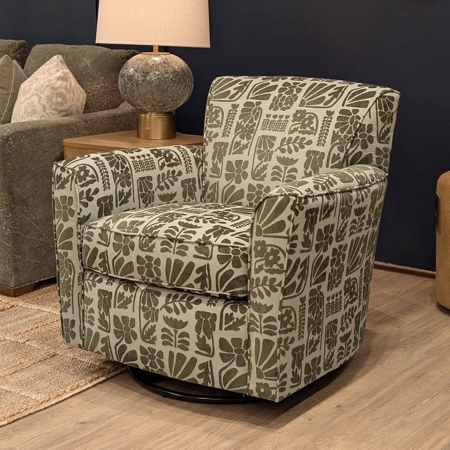 Flexsteel Kingman Swivel Glider