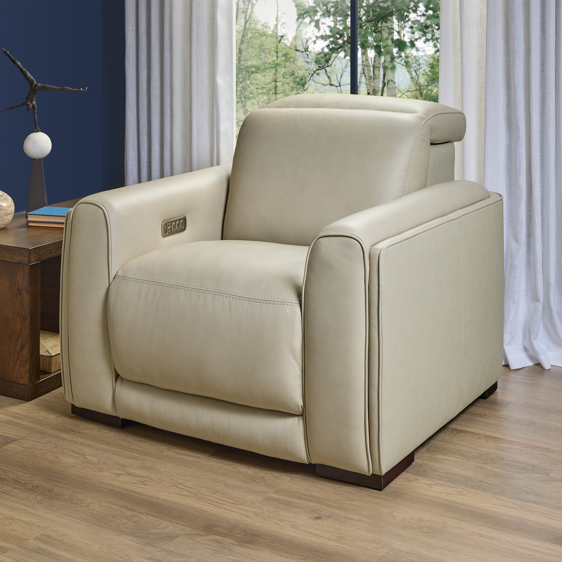 Flexsteel Sola Power Recliner with Power Headrest, Lumbar, Heat & Massage