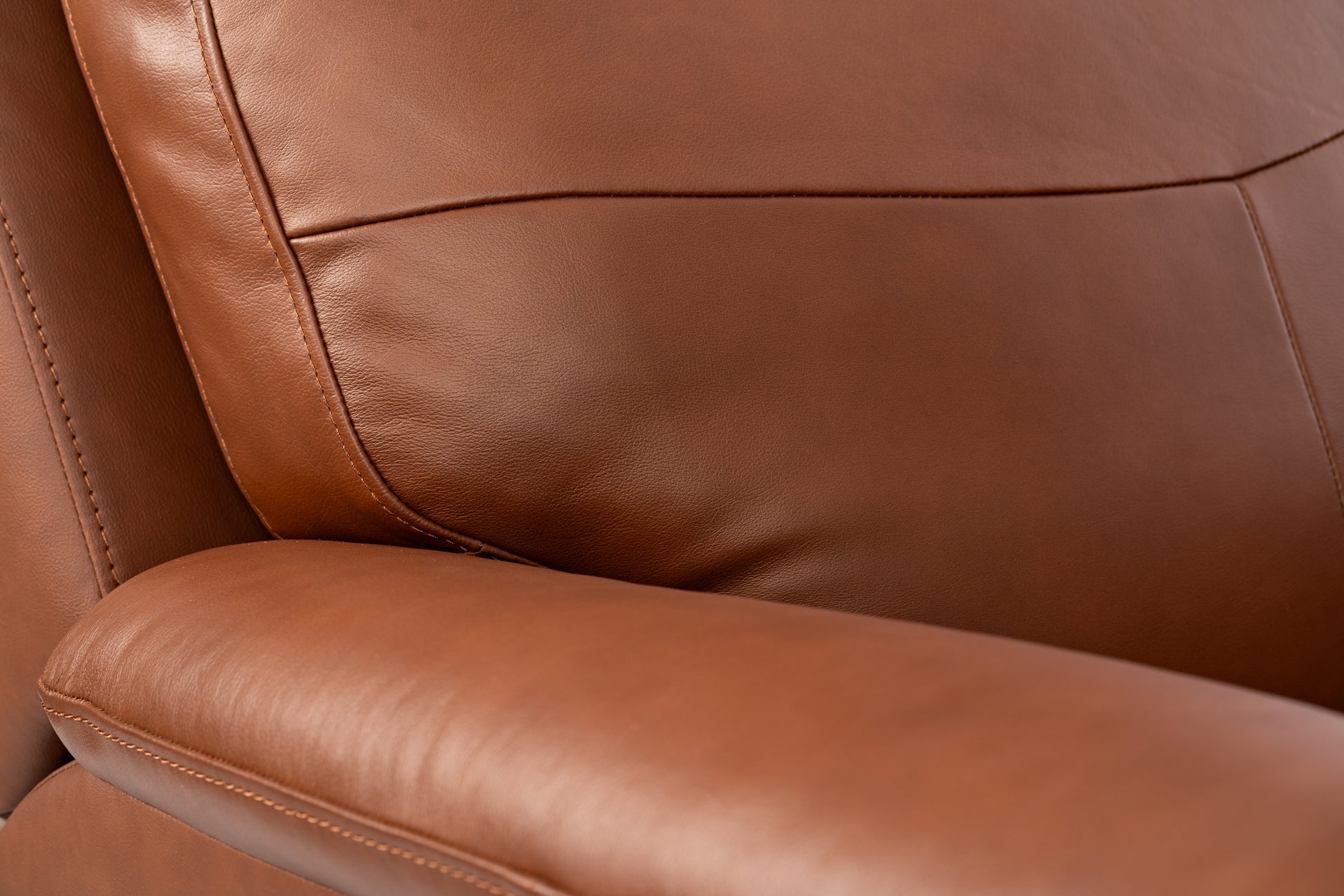 Flexsteel Refined Swivel Gliding Recliner