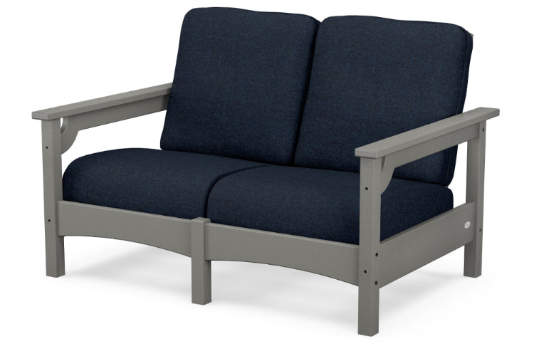 Club Loveseat