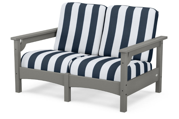Club Loveseat