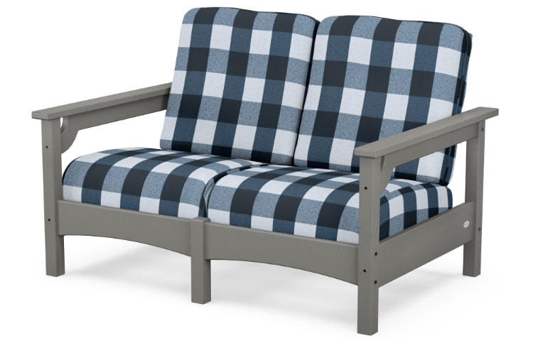 Club Loveseat