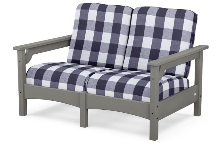 Club Loveseat