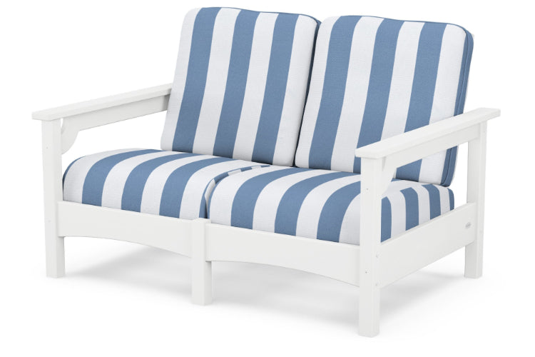 Club Loveseat