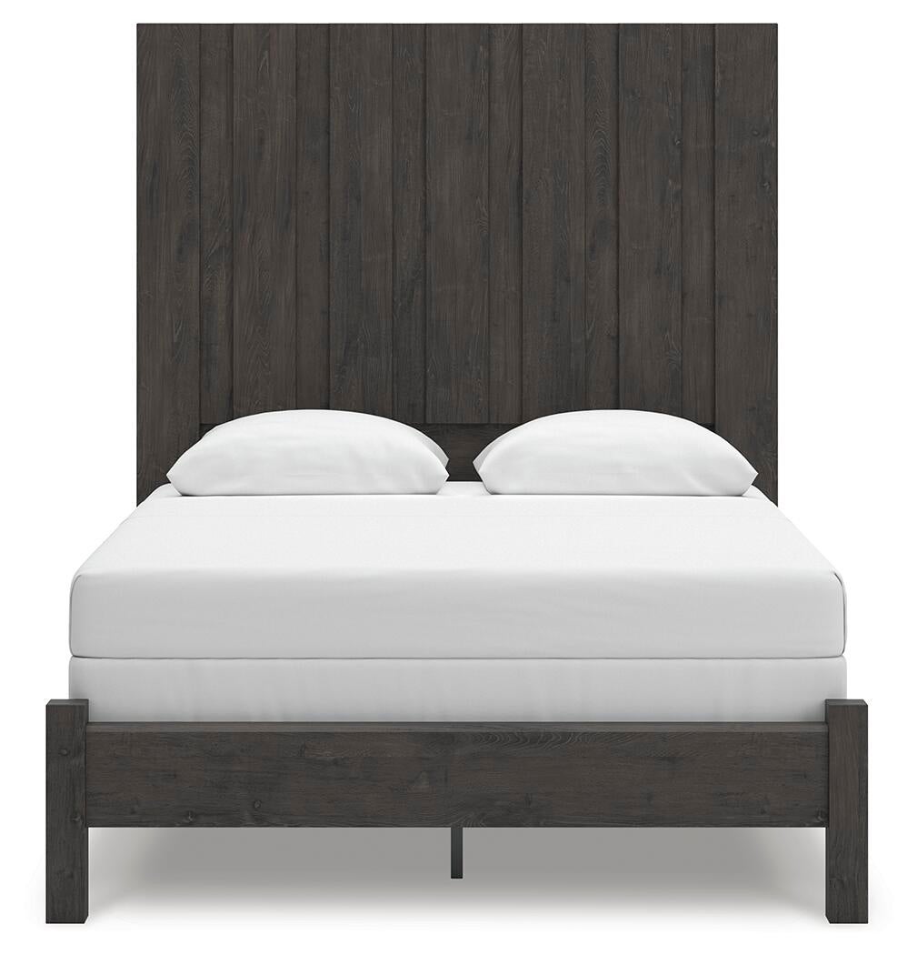 Fraluna Queen Panel Bed, Dresser, Mirror, Chest and Nightstand
