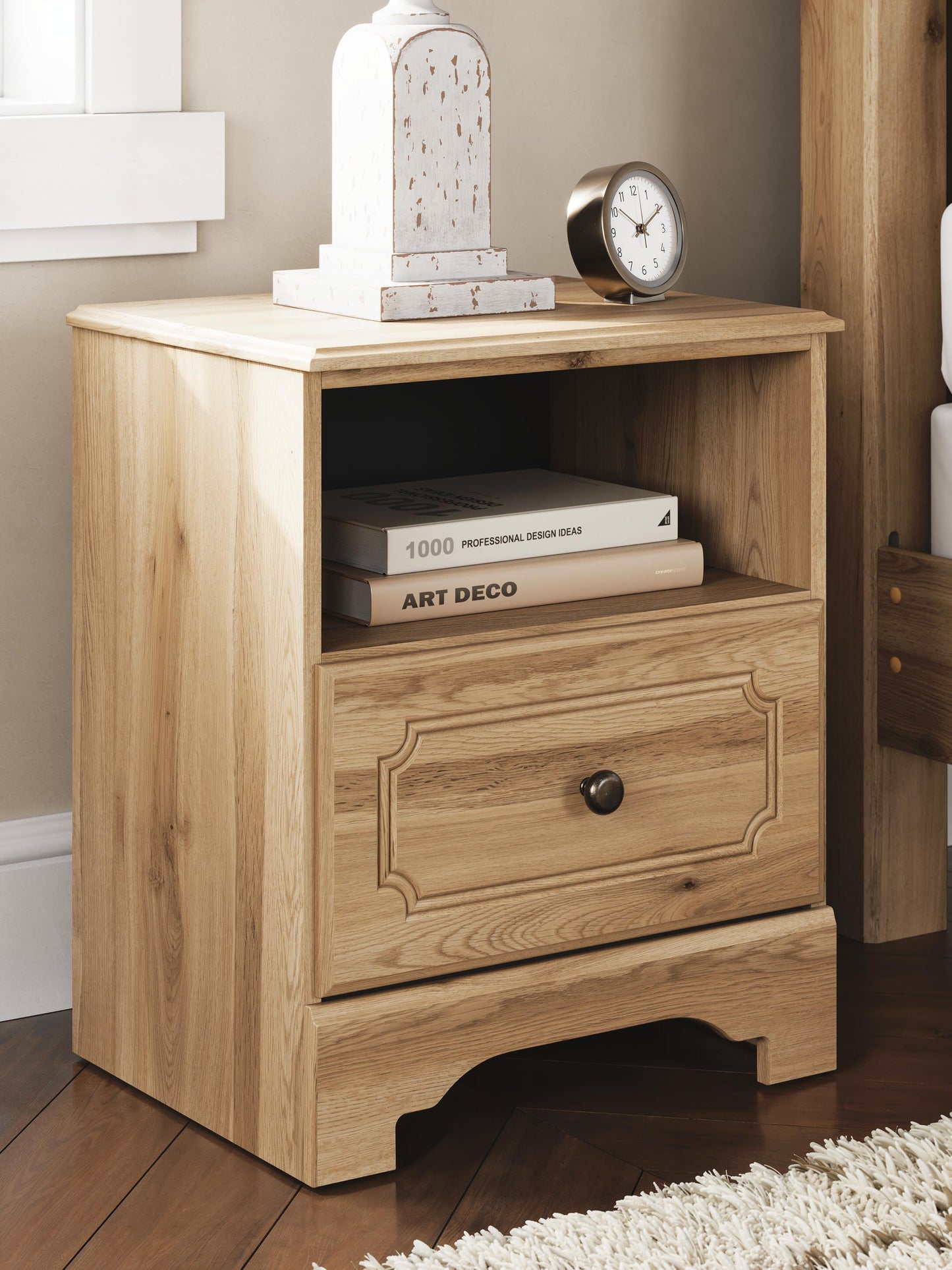 Aleaport Twin Panel Bed with Mirrored Dresser and Nightstand